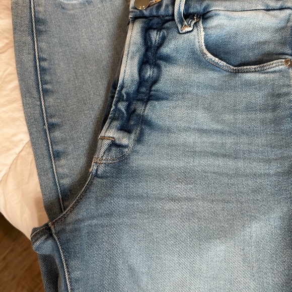 Good American High Waisted GOOD WAIST CROP  4/27 - Picture 15 of 16